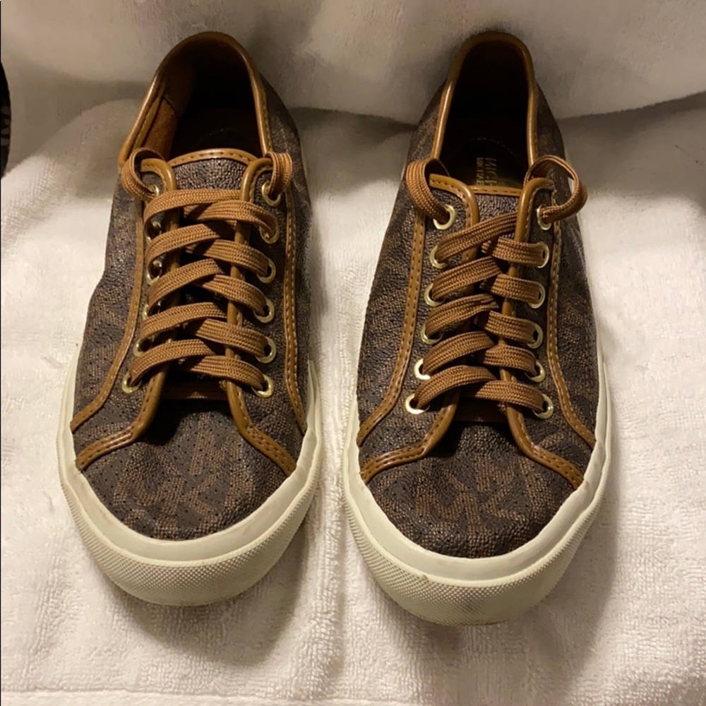 MK shoes